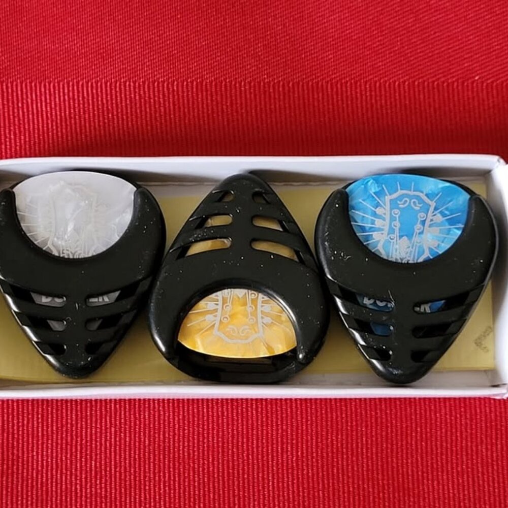 BRAND NEW, DONNER MINI GUITAR PICKS AND HOLDERS!!!
